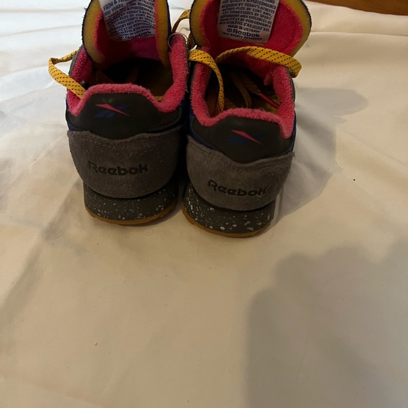Toddler Reebok - Picture 3 of 5